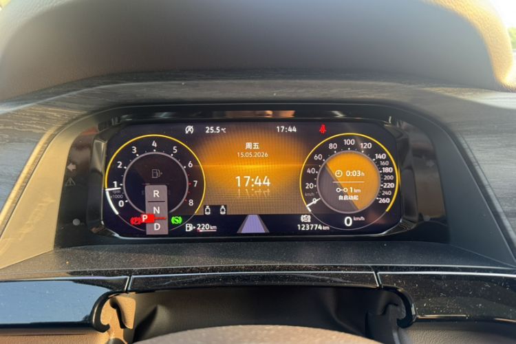 Used Volkswagen Viloran 2022 380TSI Luxury Edition Odometer Close Up