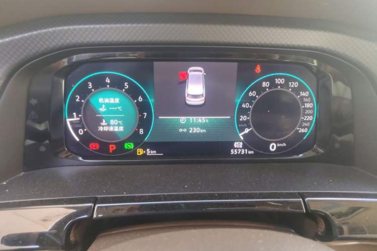 Used Volkswagen Viloran 2022 330TSI Business Edition Odometer Close Up