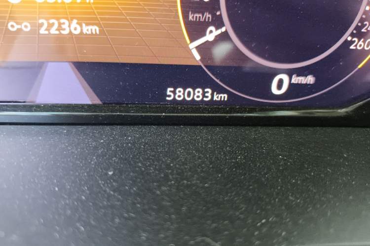Used Volkswagen Viloran 2022 380TSI Luxury Edition Odometer Close Up