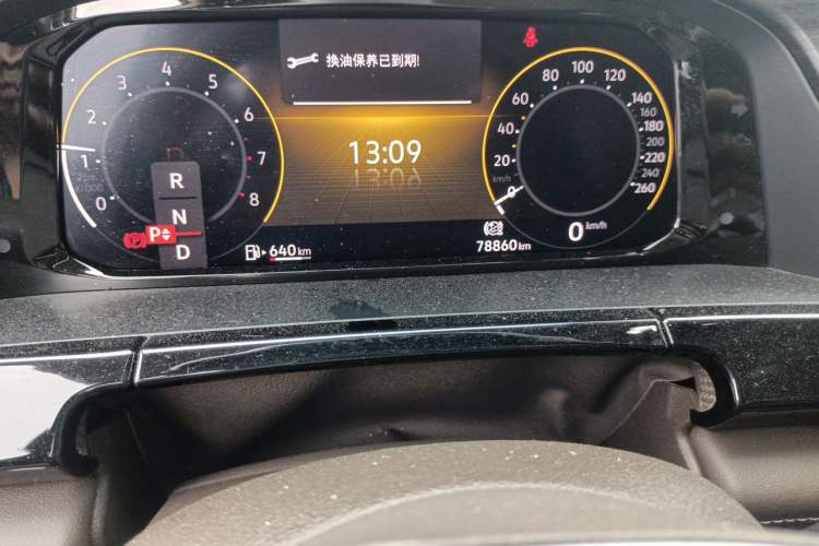 Used Volkswagen Viloran 2022 380TSI Luxury Edition Odometer Close Up