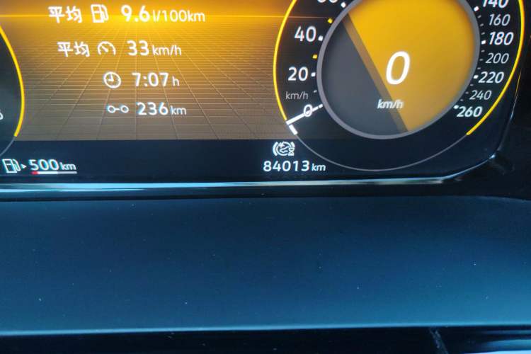 Used Volkswagen Viloran 2022 380TSI Luxury Edition Odometer Close Up
