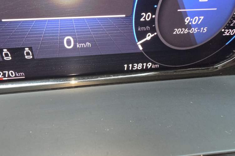Used Volkswagen Viloran 2022 380TSI Luxury Edition Odometer Close Up