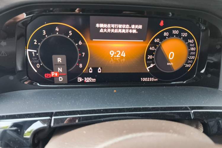 Used Volkswagen Viloran 2022 380TSI Luxury Edition Odometer Close Up