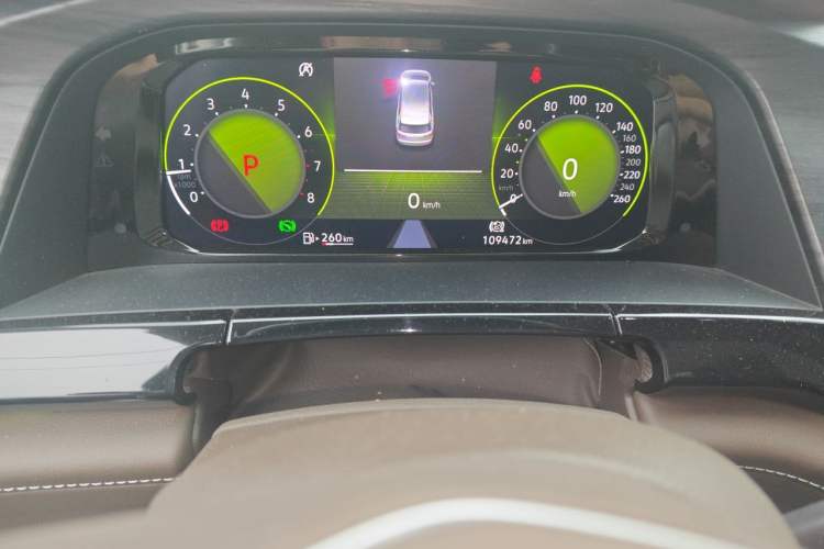 Used Volkswagen Viloran 2022 380TSI Prestige Edition Odometer Close Up