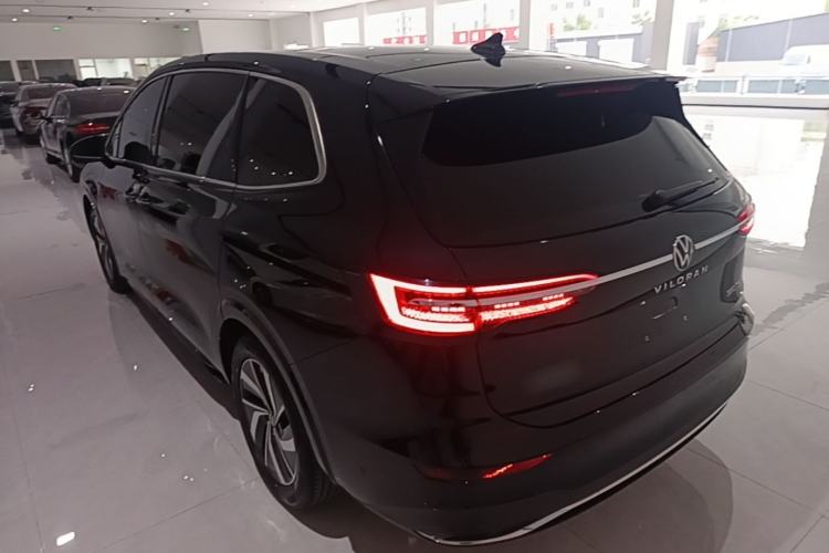 Used Volkswagen Viloran 2022 380TSI Luxury Edition Rear Left 45 Deg