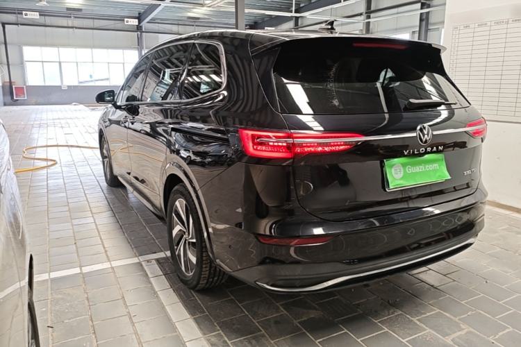 Used Volkswagen Viloran 2022 330TSI Luxury Edition Rear Left 45 Deg