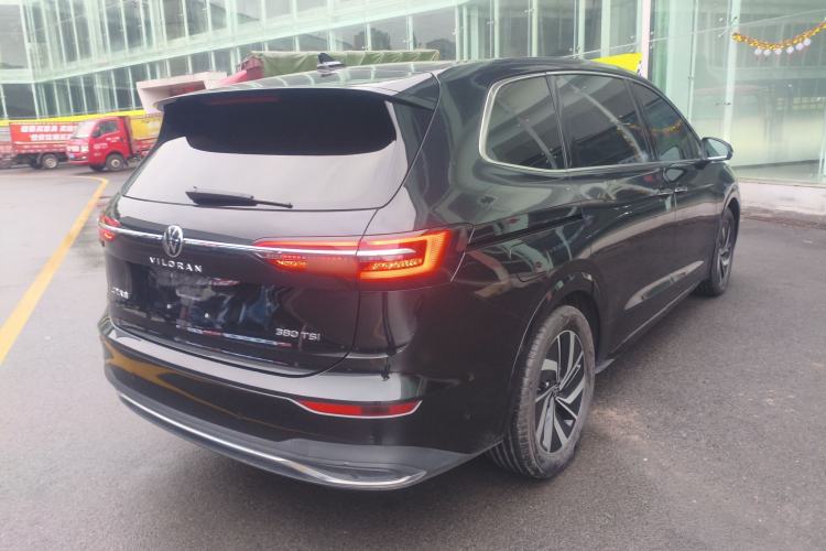 Used Volkswagen Viloran 2022 380TSI Luxury Edition Rear Right 45 Deg