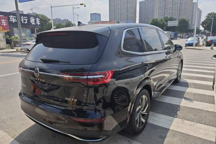Used Volkswagen Viloran 2022 380TSI Luxury Edition Rear Right 45 Deg