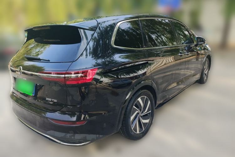 Used Volkswagen Viloran 2022 380TSI Luxury Edition Rear Right 45 Deg