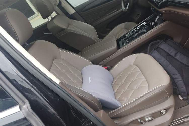 Used Volkswagen Viloran 2022 380TSI Prestige Edition Right Front Seat