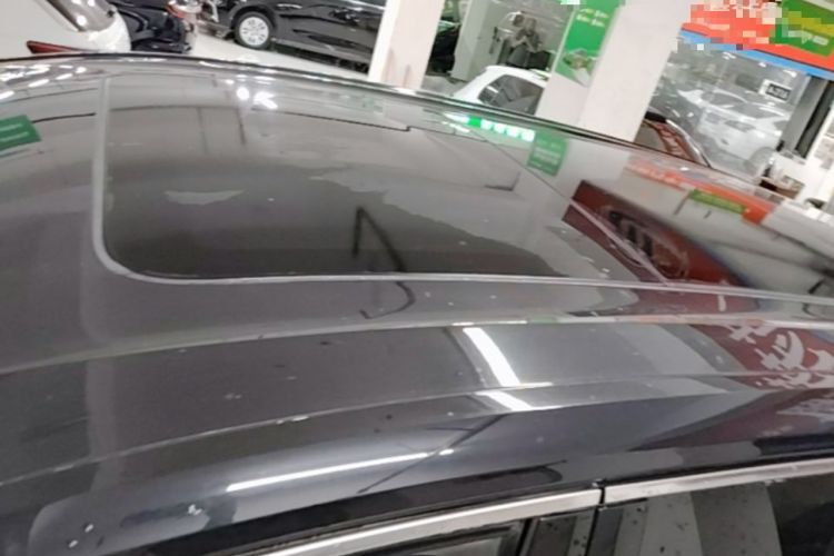 Used Volkswagen Viloran 2022 380TSI Luxury Edition Roof