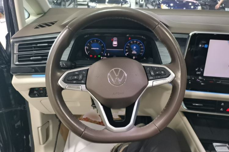 Used Volkswagen Viloran 2022 380TSI Prestige Edition Steering Wheel