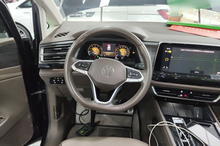Used Volkswagen Viloran 2022 380TSI Luxury Edition Steering Wheel