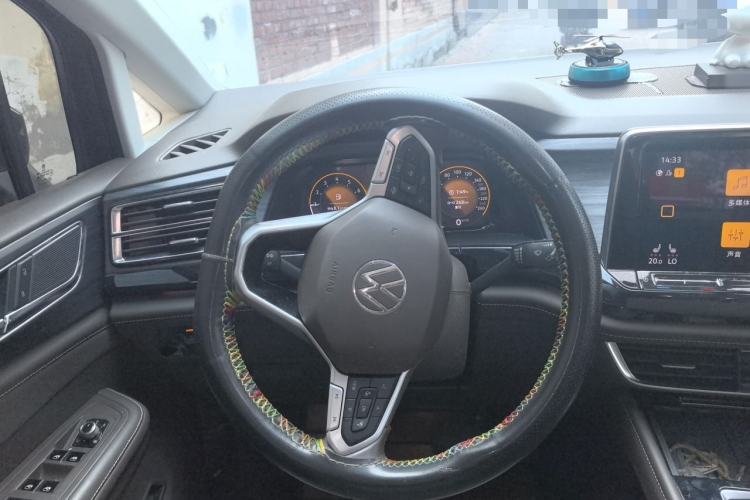 Used Volkswagen Viloran 2022 330TSI Luxury Edition Steering Wheel