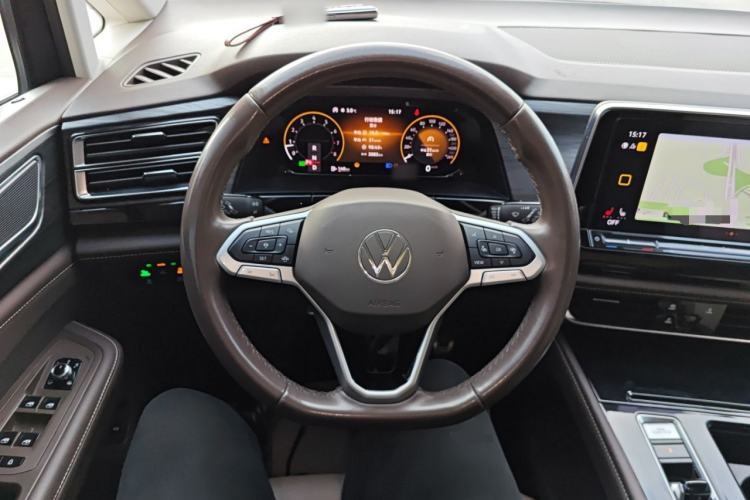 Used Volkswagen Viloran 2022 380TSI Luxury Edition Steering Wheel