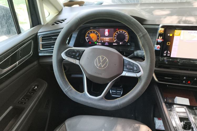 Used Volkswagen Viloran 2022 380TSI Luxury Edition Steering Wheel