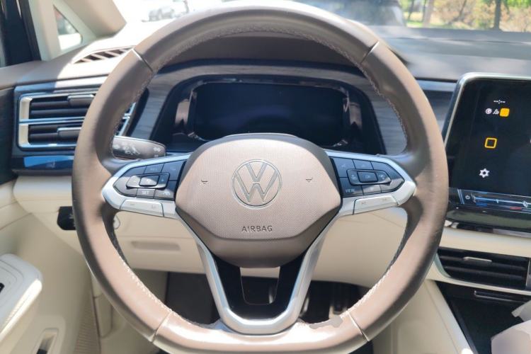 Used Volkswagen Viloran 2022 380TSI Prestige Edition Steering Wheel