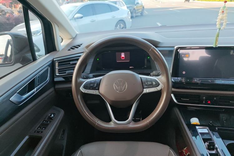 Used Volkswagen Viloran 2022 380TSI Prestige Edition Steering Wheel