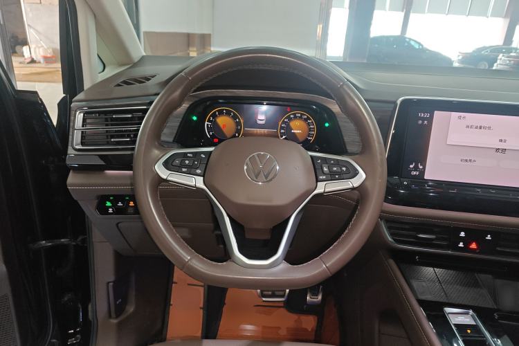 Used Volkswagen Viloran 2022 380TSI Luxury Edition Steering Wheel