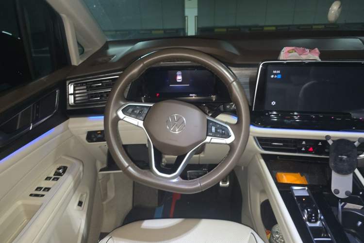 Used Volkswagen Viloran 2022 380TSI Prestige Edition Steering Wheel