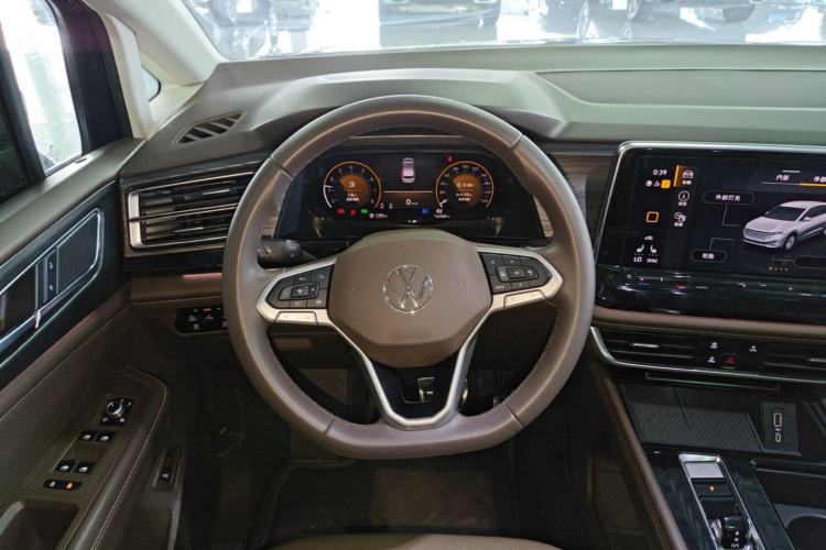 Used Volkswagen Viloran 2022 380TSI Luxury Edition Steering Wheel
