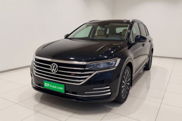 Volkswagen Viloran 2022 380TSI Prestige Edition usado