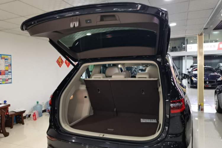 Used Volkswagen Viloran 2022 380TSI Prestige Edition Trunk