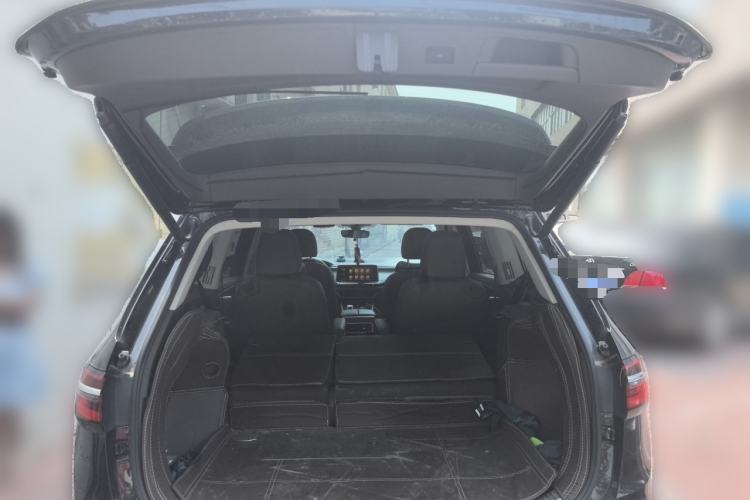 Used Volkswagen Viloran 2022 330TSI Luxury Edition Trunk