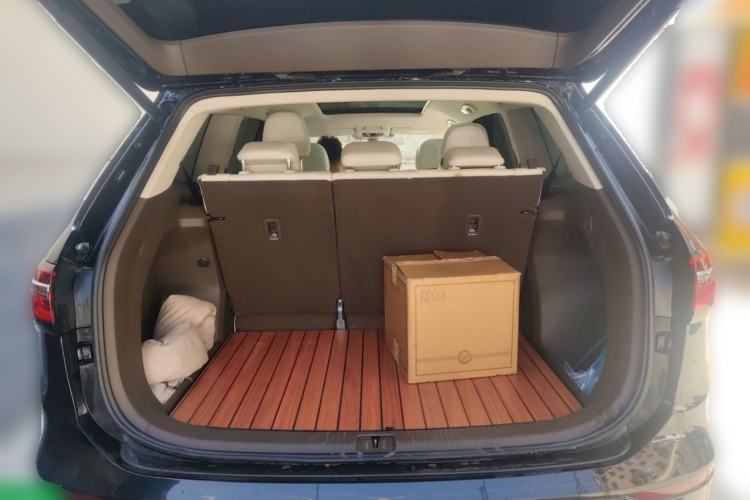 Used Volkswagen Viloran 2022 330TSI Business Edition Trunk