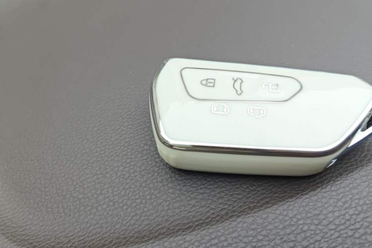 Used Volkswagen Viloran 2022 330TSI Luxury Edition Vehicle Key