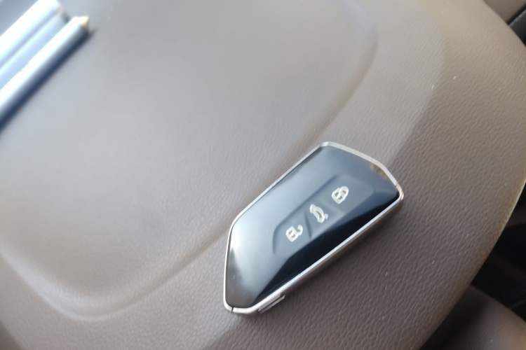 Used Volkswagen Viloran 2022 330TSI Business Edition Vehicle Key