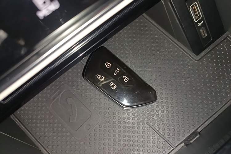 Used Volkswagen Viloran 2022 380TSI Luxury Edition Vehicle Key
