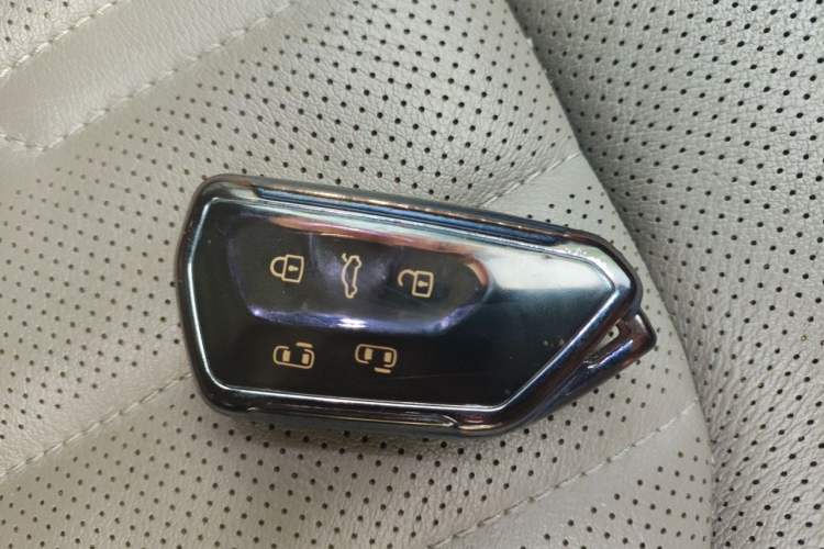 Used Volkswagen Viloran 2022 380TSI Luxury Edition Vehicle Key