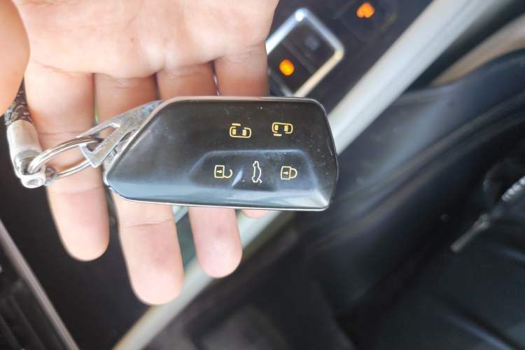 Used Volkswagen Viloran 2022 330TSI Luxury Edition Vehicle Key