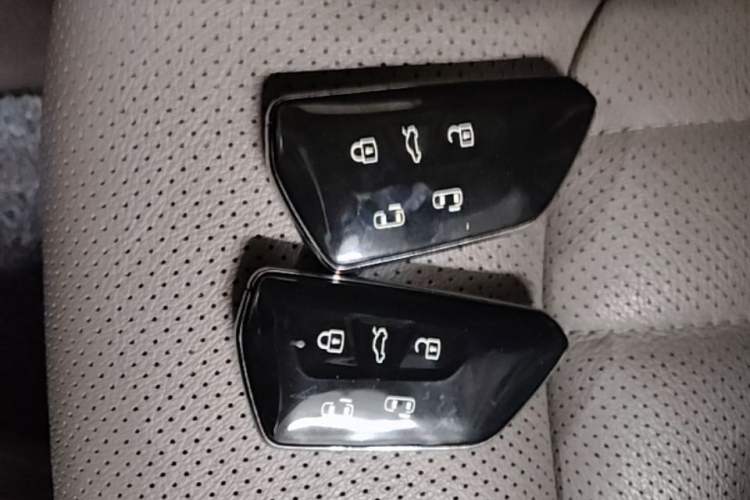 Used Volkswagen Viloran 2022 380TSI Luxury Edition Vehicle Key