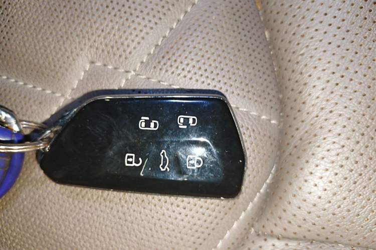 Used Volkswagen Viloran 2022 380TSI Prestige Edition Vehicle Key