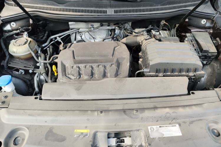 Used Volkswagen Viloran 2022 330TSI Luxury Edition Engine Bay