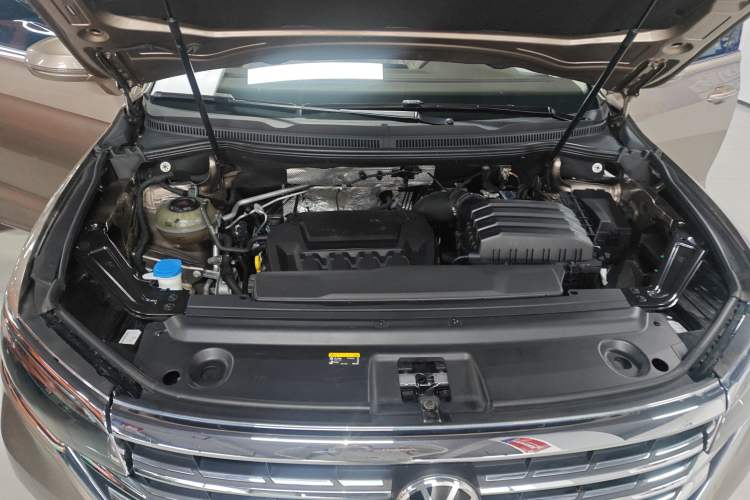 Used Volkswagen Viloran 2022 380TSI Prestige Edition Engine Bay