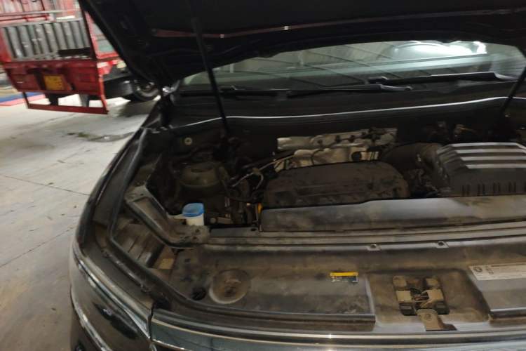 Used Volkswagen Viloran 2022 380TSI Prestige Edition Engine Bay Right