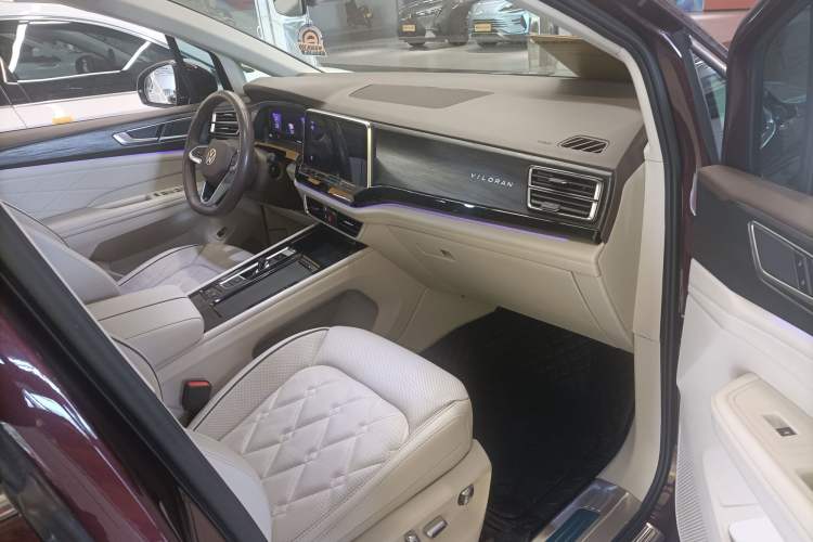 Used Volkswagen Viloran 2022 380TSI Prestige Edition Interior 7