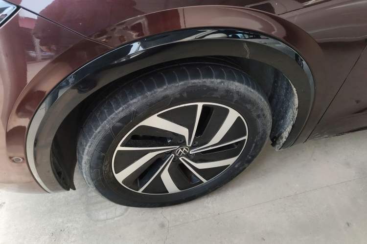 Used Volkswagen Viloran 2022 330TSI Luxury Edition Left Front Wheel Hub