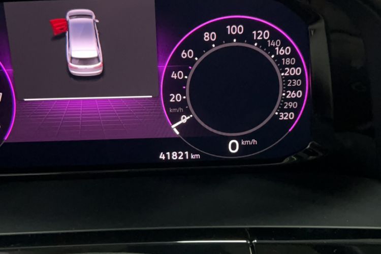 Used Volkswagen Viloran 2022 380TSI Prestige Edition Odometer Close Up