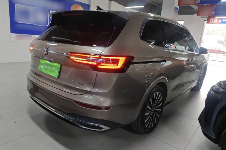 Used Volkswagen Viloran 2022 380TSI Prestige Edition Rear Right 45 Deg