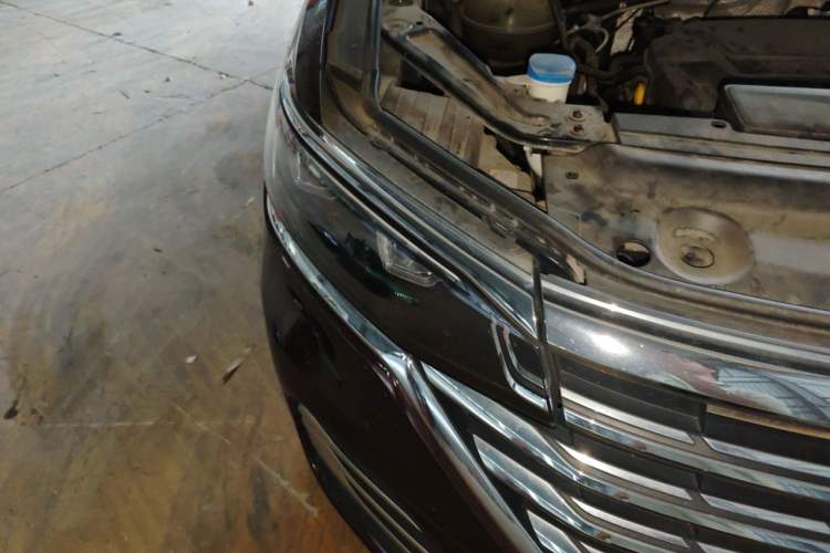 Used Volkswagen Viloran 2022 380TSI Prestige Edition Right Front Headlight