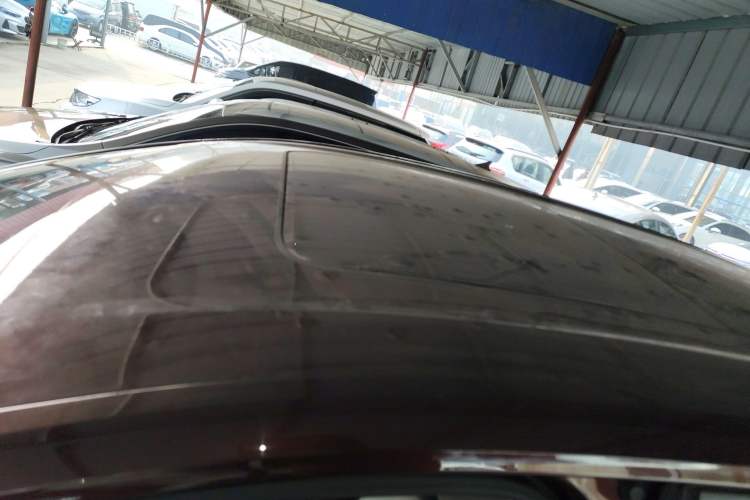 Used Volkswagen Viloran 2022 330TSI Luxury Edition Roof