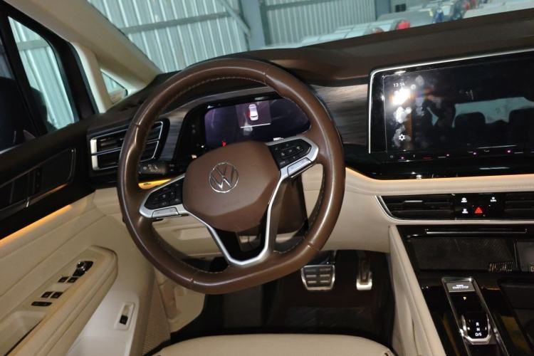Used Volkswagen Viloran 2022 380TSI Prestige Edition Steering Wheel