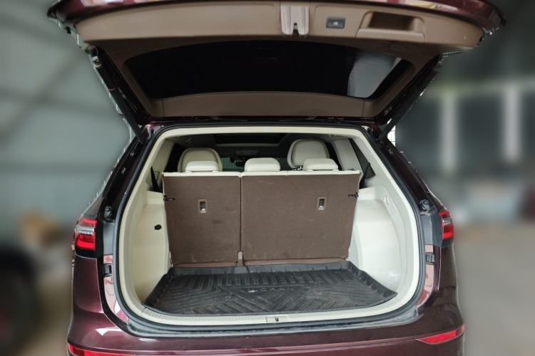 Used Volkswagen Viloran 2022 380TSI Prestige Edition Trunk