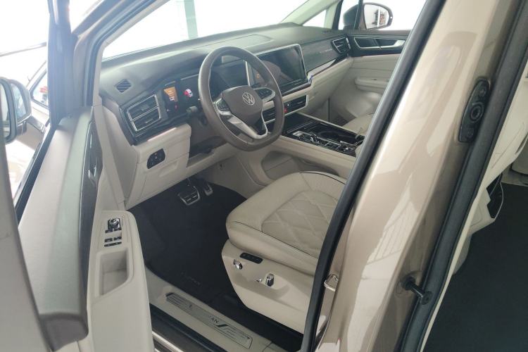 Used Volkswagen Viloran 2022 380TSI Prestige Edition Driver Seat