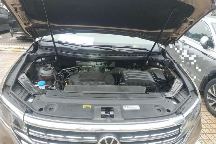 Used Volkswagen Viloran 2022 380TSI Prestige Edition Engine Bay