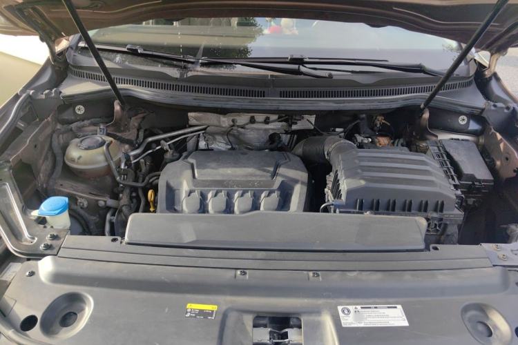Used Volkswagen Viloran 2022 380TSI Flagship Edition Engine Bay